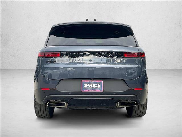 Used 2024 Land Rover Range Rover Sport SE AWD/4WD image 4