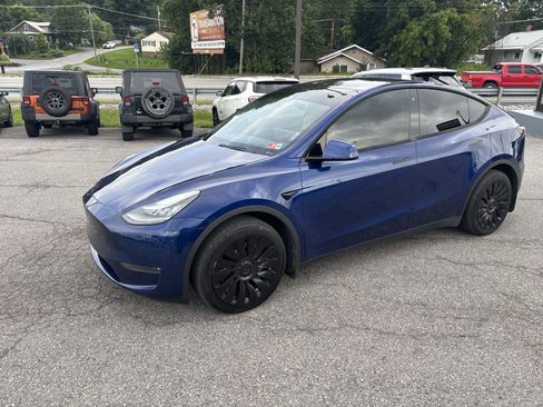 Used 2020 Tesla Model Y Long Range AWD/4WD image 7