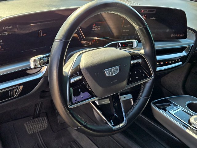 Used 2024 Cadillac Lyriq Luxury w/ LPO, Floor Liner Package RWD image 17