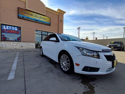 Used 2012 Chevrolet Cruze Eco image 2