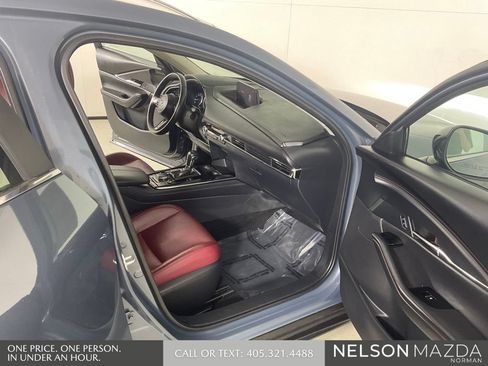 Used 2025 MAZDA CX-30 AWD 2.5 S w/ Preferred Package image 15