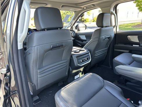 New 2025 Ford Expedition Max Active image 25