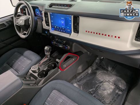 Used 2025 Ford Bronco Heritage Edition AWD/4WD image 32