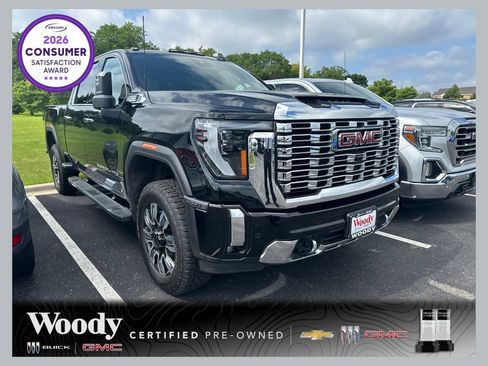 Used 2025 GMC Sierra 2500 Denali w/ Denali Reserve Package AWD/4WD image 1
