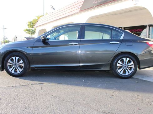 Used 2013 Honda Accord LX image 9