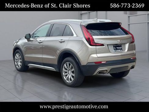 Used 2023 Cadillac XT4 Premium Luxury w/ Cold Weather Package AWD/4WD image 3