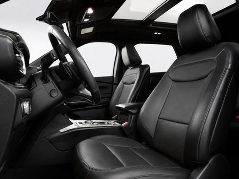 Used 2020 Ford Explorer Limited AWD/4WD image 16