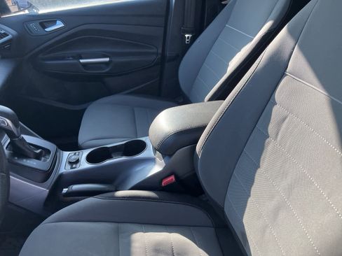 Used 2015 Ford Escape SE w/ Equipment Group 201A image 23