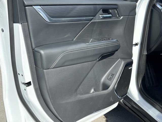 New 2026 GMC Acadia Elevation w/ Super Cruise Package FWD image 11
