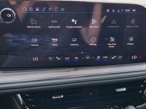 New 2025 Chevrolet Suburban Premier image 12