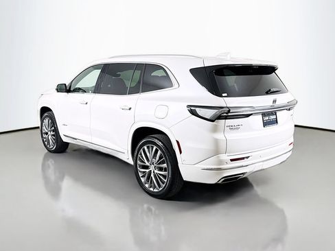 Used 2025 Buick Enclave Avenir w/ Super Cruise Package FWD image 5