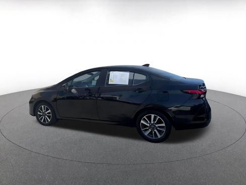 Used 2025 Nissan Versa SV FWD image 9