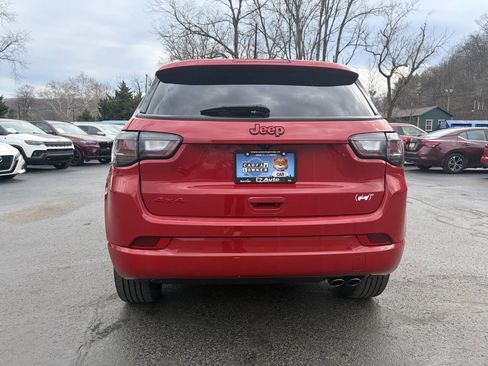 Used 2022 Jeep Compass Limited w/ (RED) Package image 8