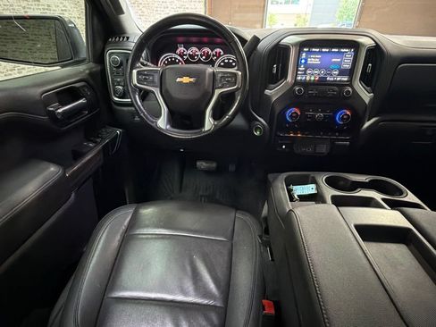 Used 2022 Chevrolet Silverado 1500 LT AWD/4WD image 14