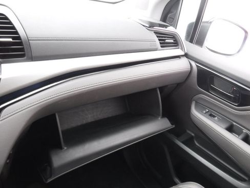 Used 2023 Honda Odyssey Touring image 19