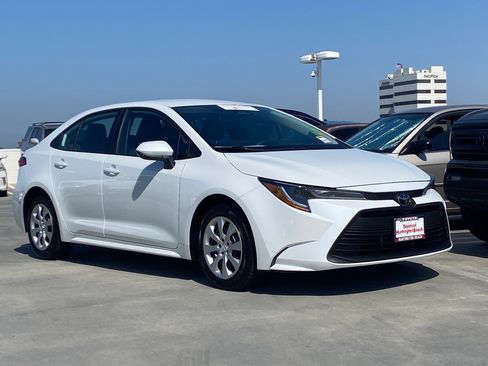 Certified 2026 Toyota Corolla LE FWD image 2