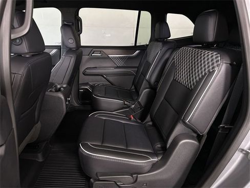 New 2025 GMC Acadia Denali w/ Super Cruise Package image 25