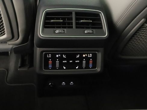 Certified 2024 Audi SQ8 e-tron Premium Plus w/ Black Optic Package AWD/4WD image 22
