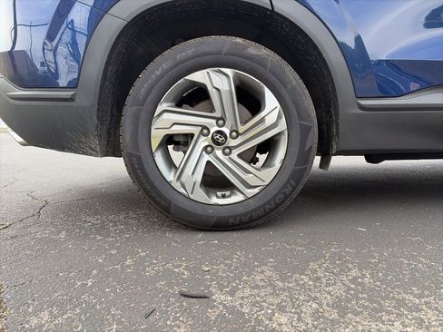 Used 2022 Hyundai Santa Fe SE image 9