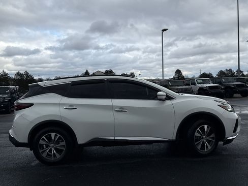 Used 2020 Nissan Murano S image 2