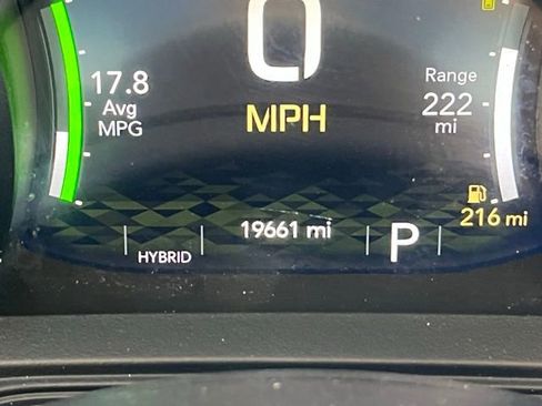 Used 2024 Jeep Wrangler Unlimited image 24