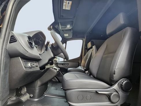New 2026 Mercedes-Benz Sprinter 2500 image 11