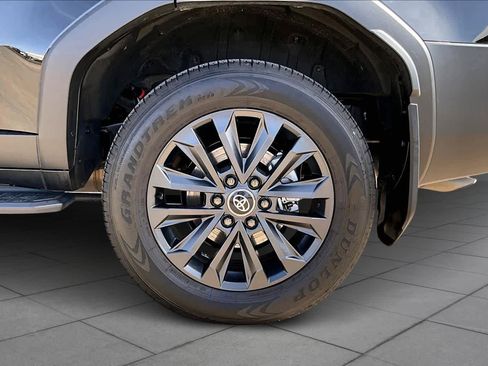 Used 2025 Toyota Land Cruiser w/ Premium Package image 11