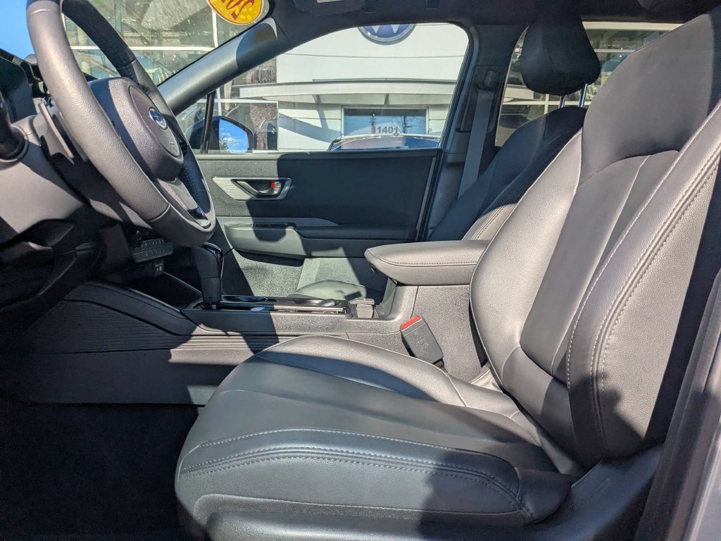 Used 2026 Subaru Outback Premium AWD/4WD image 2