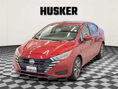Used 2025 Nissan Versa SV image 6