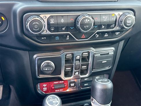 Used 2021 Jeep Wrangler Unlimited Rubicon 4xe w/ Cold Weather Group image 17