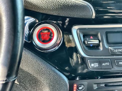 Used 2022 Honda Pilot Black Edition image 28