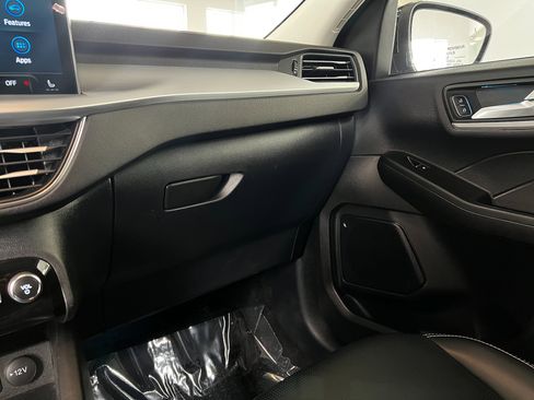 Used 2024 Ford Escape Platinum AWD/4WD image 17
