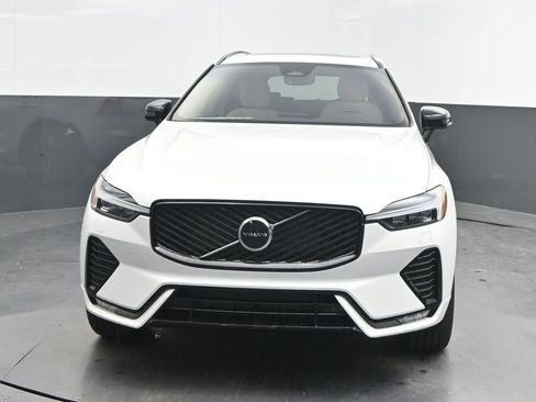 New 2026 Volvo XC60 B5 Core w/ Climate Package AWD/4WD image 10