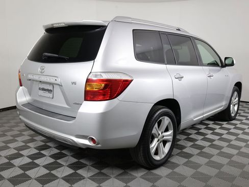 Used 2009 Toyota Highlander Limited image 2