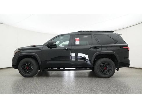 Used 2025 Toyota Sequoia TRD Pro AWD/4WD image 25