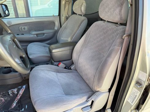 Used 2002 Toyota Tacoma PreRunner RWD image 15