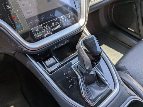Certified 2023 Subaru Outback Limited AWD/4WD image 18