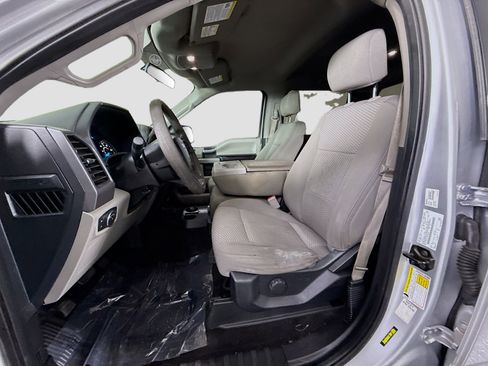 Used 2017 Ford F150 XLT RWD image 19