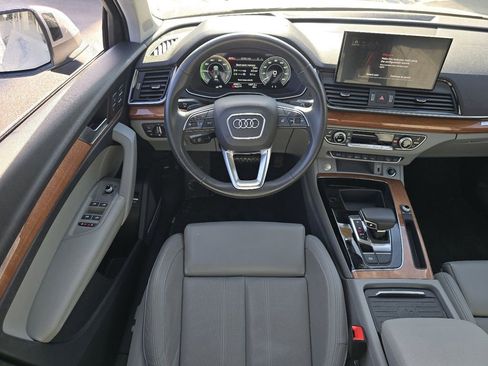 Used 2021 Audi Q5 e Prestige w/ Prestige Package image 25