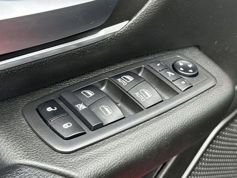 Used 2019 RAM 1500 Big Horn AWD/4WD image 30