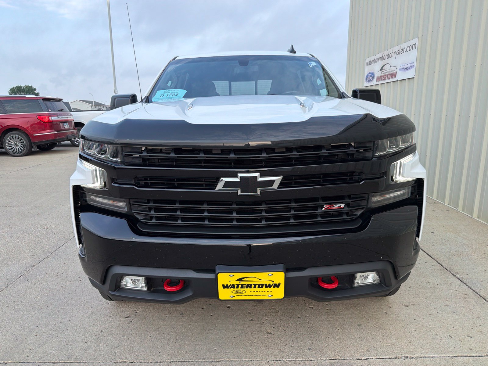 Used 2021 Chevrolet Silverado 1500 LT Trail Boss w/ Convenience Package II AWD/4WD image 3