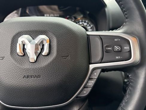 Used 2023 RAM 1500 Big Horn image 39