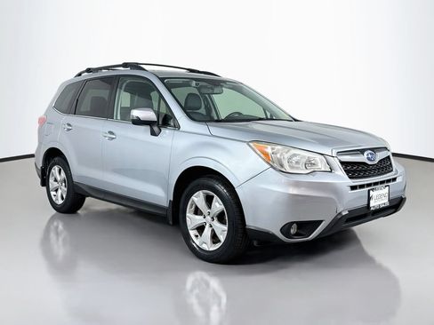 Used 2014 Subaru Forester 2.5i Touring AWD/4WD image 4