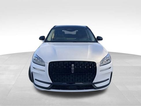 Used 2025 Lincoln Corsair Reserve w/ Equipment Group 202A image 9