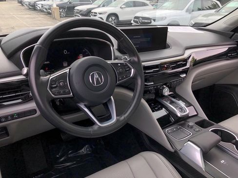 Used 2023 Acura MDX SH-AWD w/ Technology Package image 15
