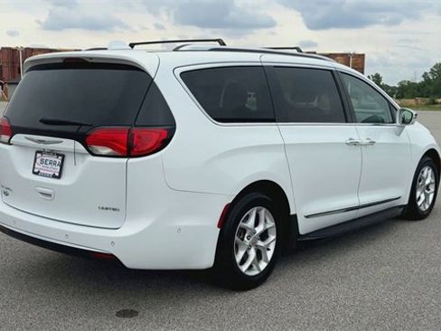 Used 2020 Chrysler Pacifica Limited w/ Advanced Safetytec Group image 8