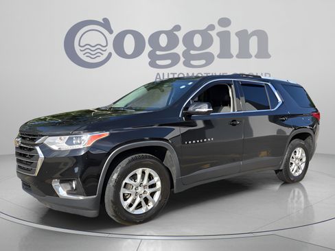 Used 2018 Chevrolet Traverse LT FWD image 1