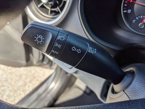 Used 2022 Kia Forte LXS image 28