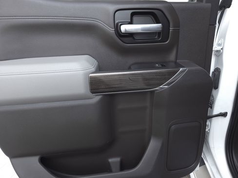 Used 2021 Chevrolet Silverado 1500 LT w/ All Star Edition Plus image 30