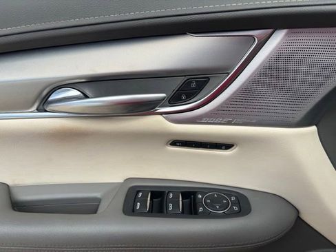 Used 2021 Cadillac XT5 Premium Luxury FWD image 22